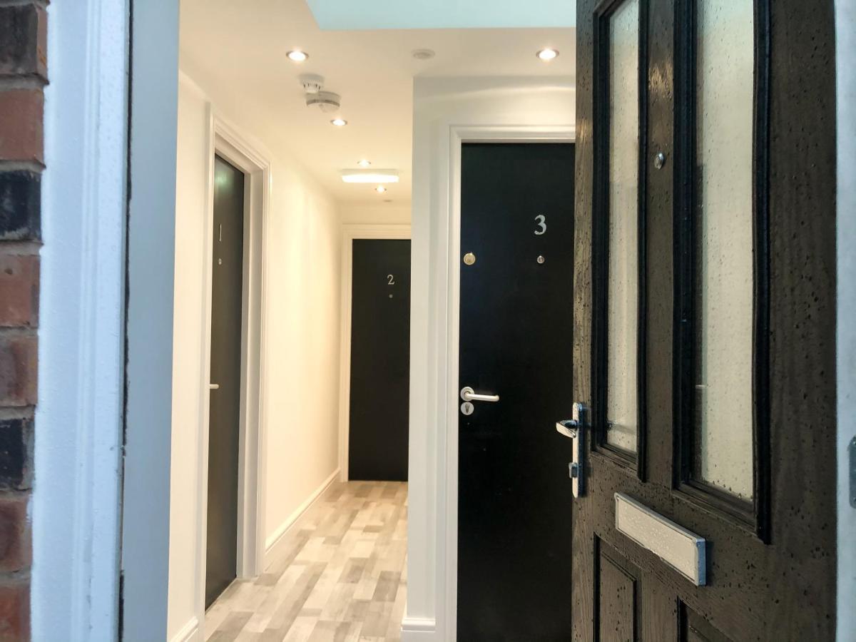 מנצ'סטר 10Min To City - Free Parking - Private Studio - Contractor Friendly מראה חיצוני תמונה